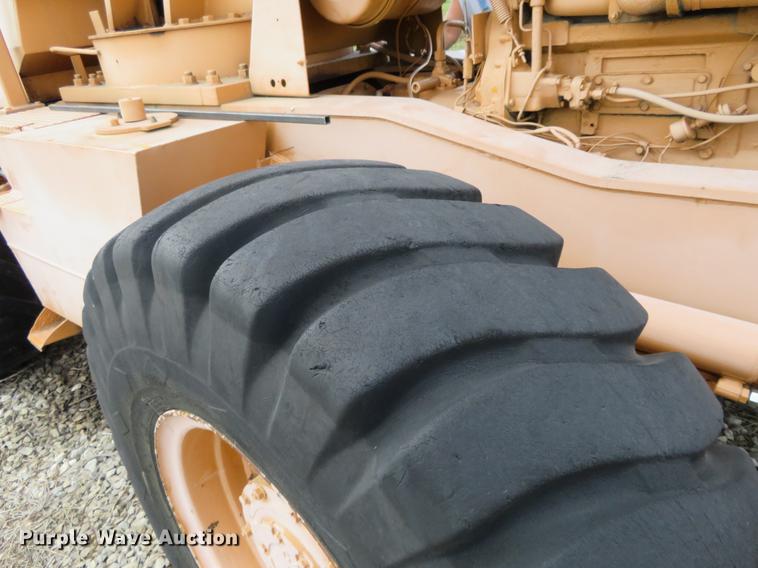 image for item DE6397 Galion Dresser crane