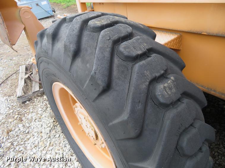 image for item DE6397 Galion Dresser crane