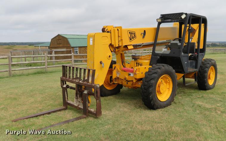 image for item DE6398 2005 JCB 506C telehandler