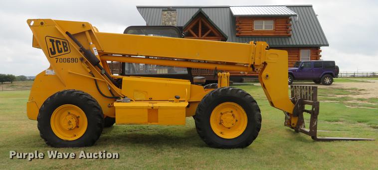 image for item DE6398 2005 JCB 506C telehandler