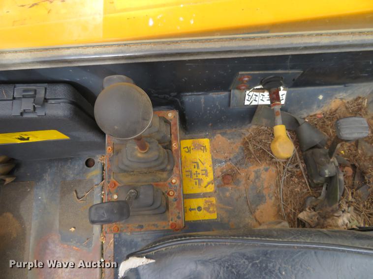 image for item DE6398 2005 JCB 506C telehandler