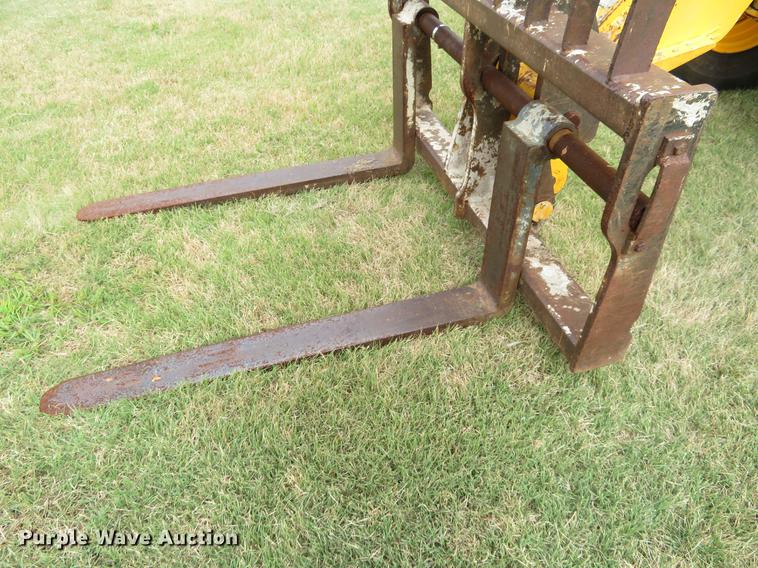 image for item DE6398 2005 JCB 506C telehandler