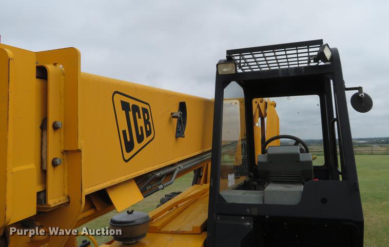 image for item DE6398 2005 JCB 506C telehandler