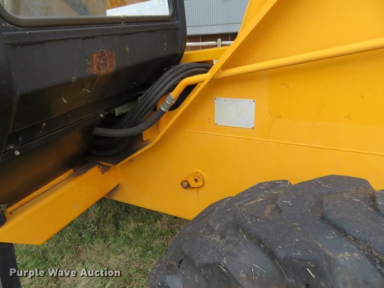 image for item DE6398 2005 JCB 506C telehandler