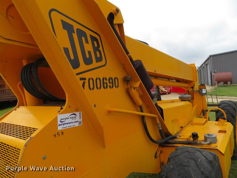 image for item DE6398 2005 JCB 506C telehandler