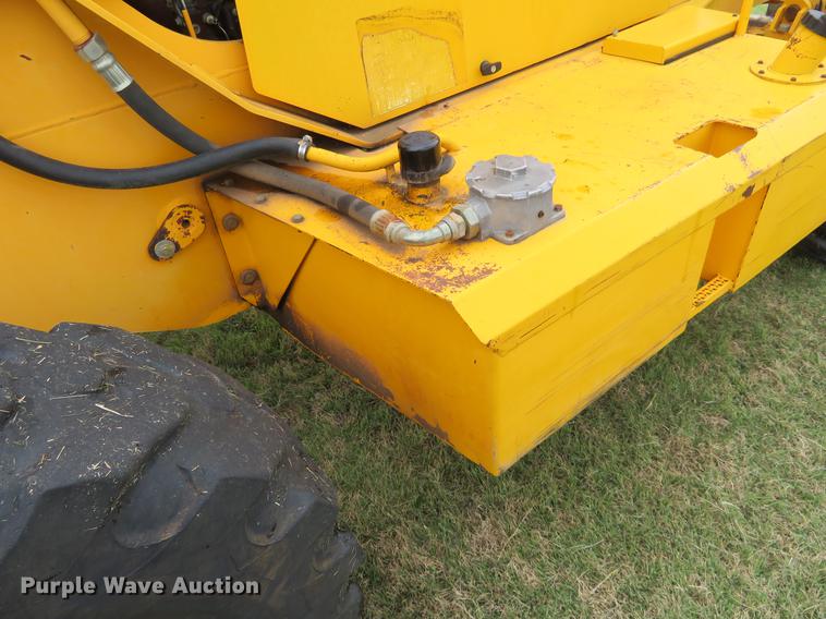 image for item DE6398 2005 JCB 506C telehandler