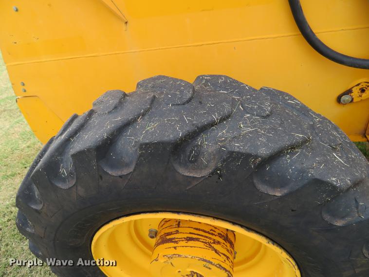 image for item DE6398 2005 JCB 506C telehandler