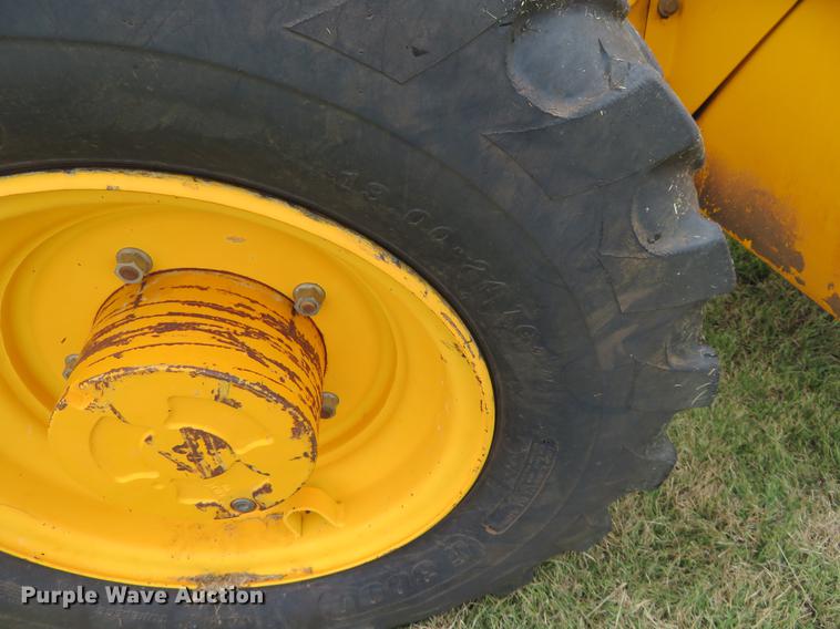 image for item DE6398 2005 JCB 506C telehandler