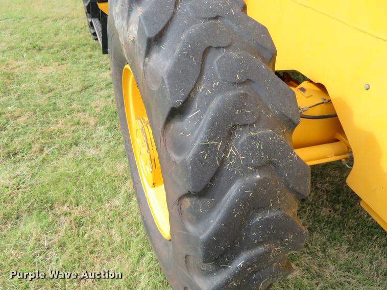 image for item DE6398 2005 JCB 506C telehandler