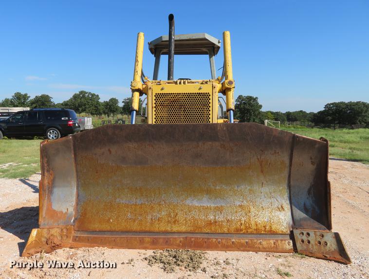 image for item DE6409 1998 Komatsu D65EX-12 dozer