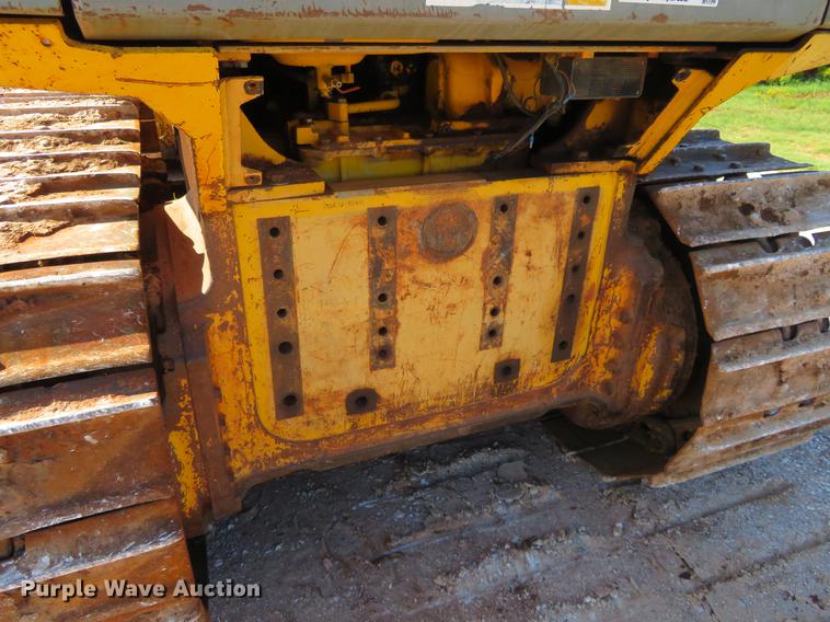 image for item DE6409 1998 Komatsu D65EX-12 dozer