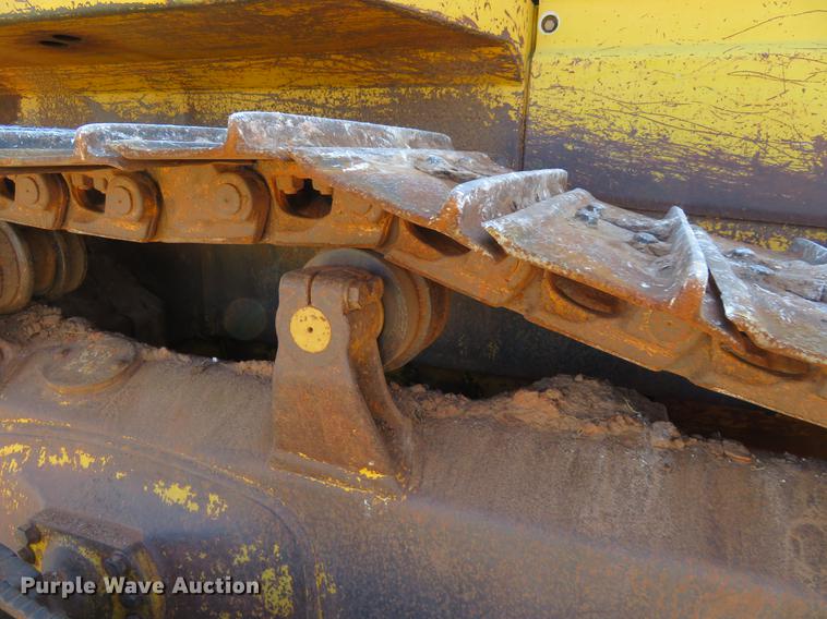 image for item DE6409 1998 Komatsu D65EX-12 dozer