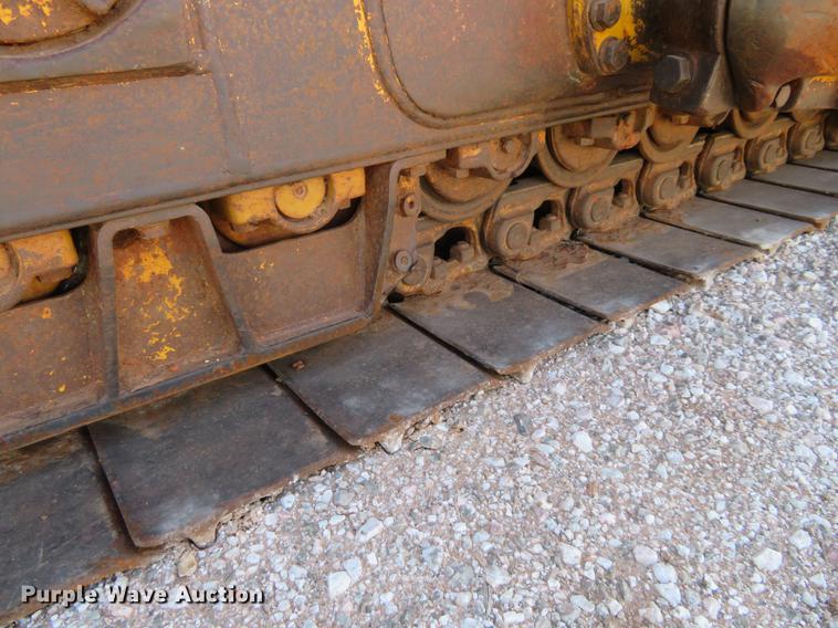 image for item DE6409 1998 Komatsu D65EX-12 dozer