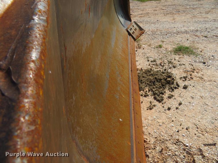 image for item DE6409 1998 Komatsu D65EX-12 dozer