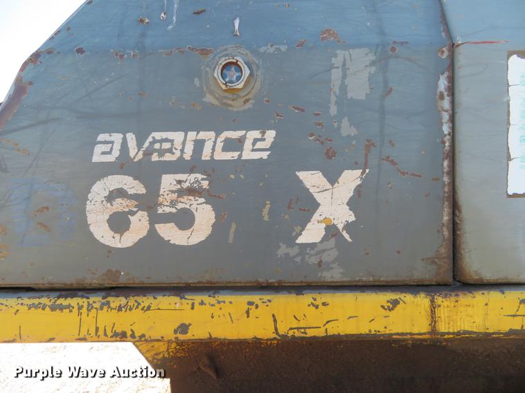 image for item DE6409 1998 Komatsu D65EX-12 dozer