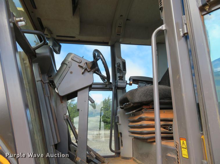 image for item DE6410 2014 Volvo G946B motor grader