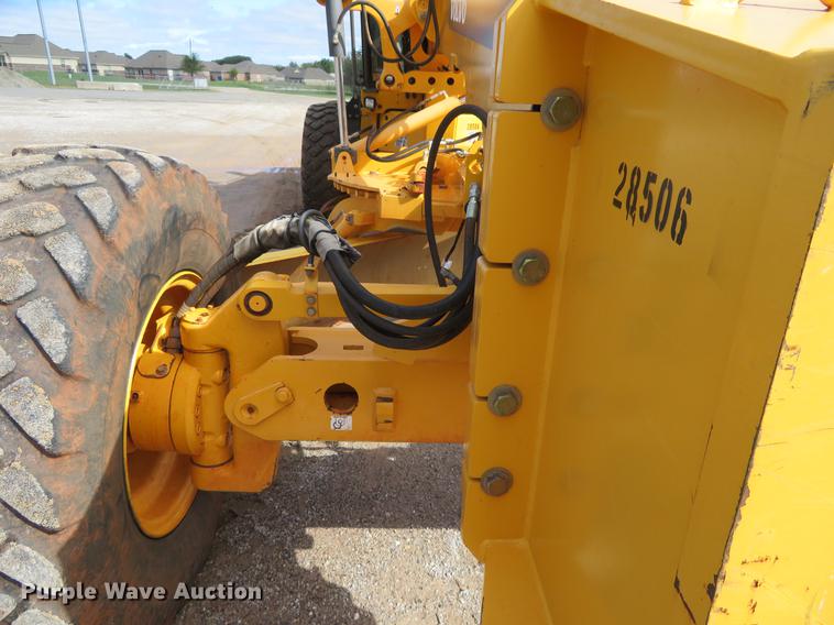 image for item DE6410 2014 Volvo G946B motor grader