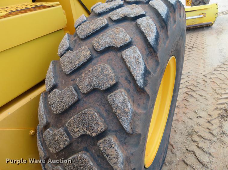 image for item DE6410 2014 Volvo G946B motor grader