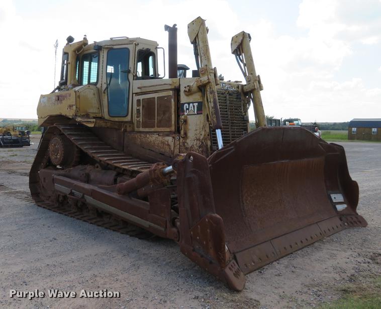 image for item DE6411 1995 Caterpillar D8N dozer
