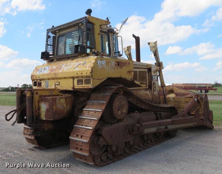 image for item DE6411 1995 Caterpillar D8N dozer