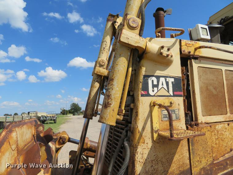 image for item DE6411 1995 Caterpillar D8N dozer