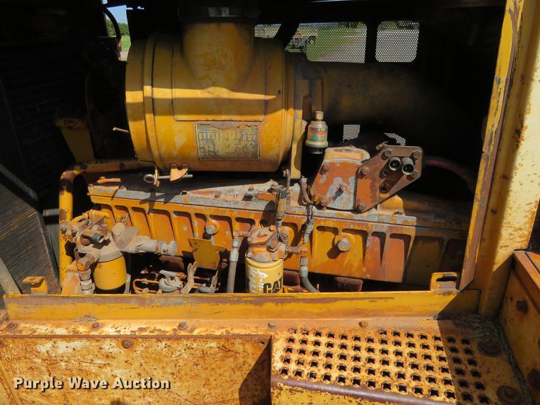 image for item DE6411 1995 Caterpillar D8N dozer