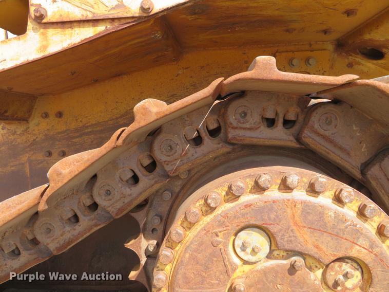 image for item DE6411 1995 Caterpillar D8N dozer