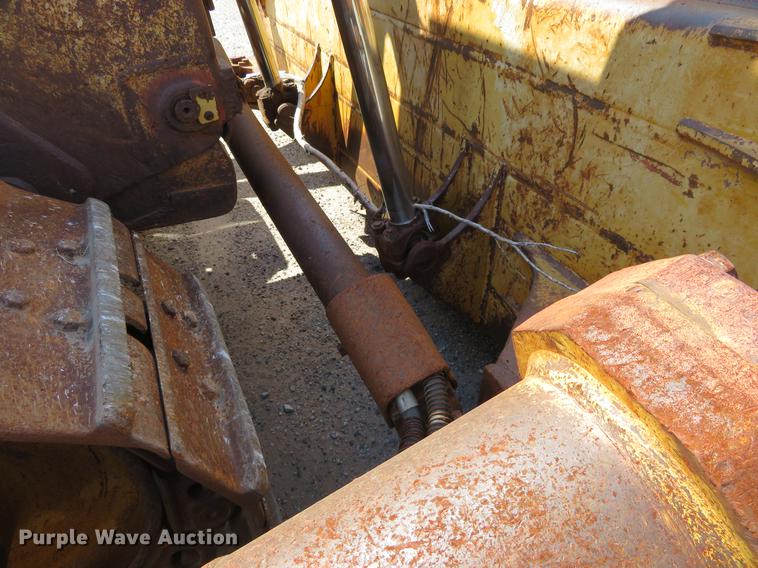 image for item DE6411 1995 Caterpillar D8N dozer