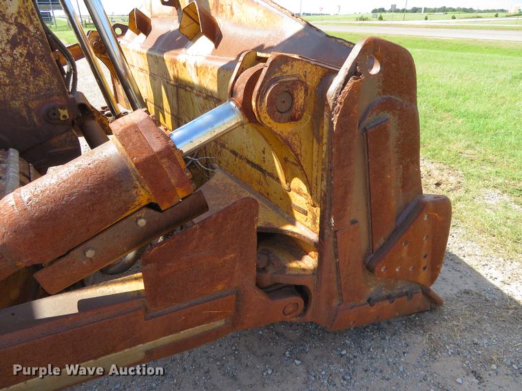 image for item DE6411 1995 Caterpillar D8N dozer
