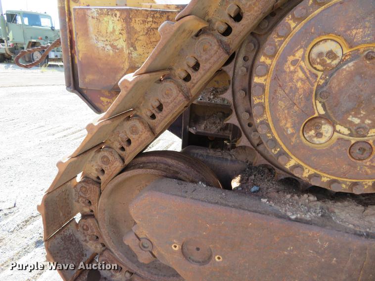 image for item DE6411 1995 Caterpillar D8N dozer