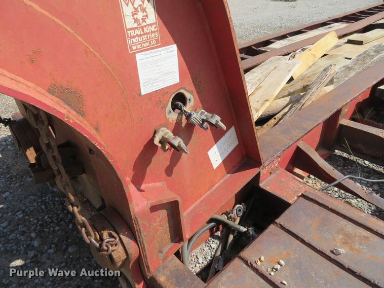 image for item DE6416 1994 Trail King TK88MDG low boy equipment trailer
