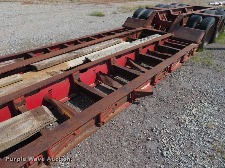 image for item DE6416 1994 Trail King TK88MDG low boy equipment trailer