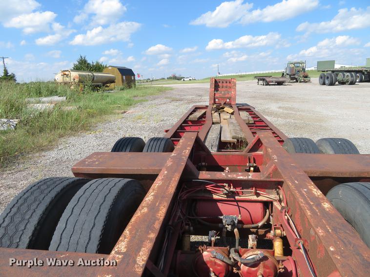 image for item DE6416 1994 Trail King TK88MDG low boy equipment trailer