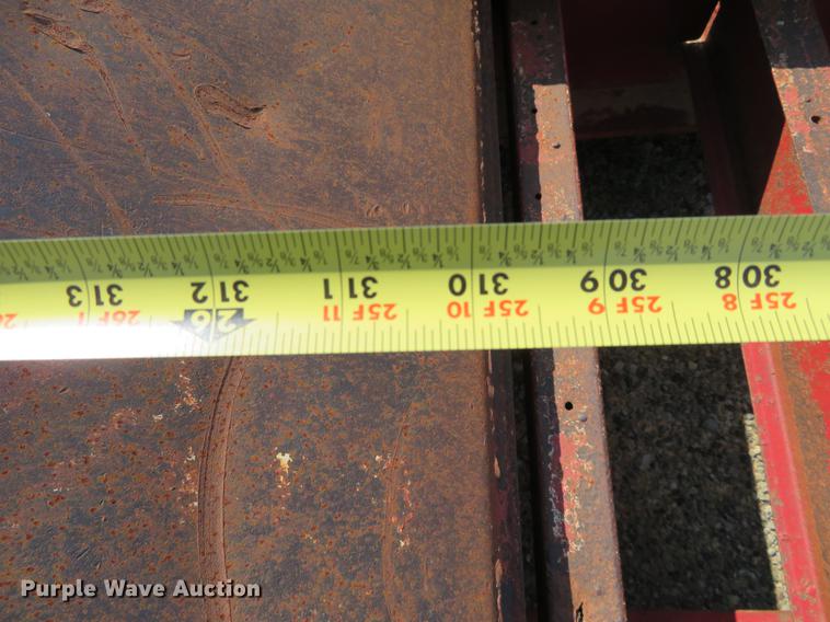 image for item DE6416 1994 Trail King TK88MDG low boy equipment trailer