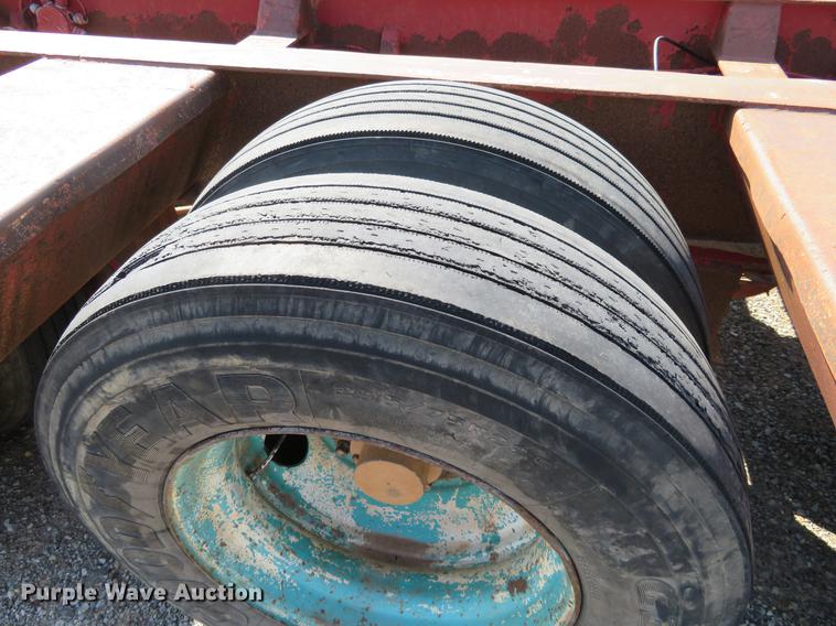 image for item DE6416 1994 Trail King TK88MDG low boy equipment trailer