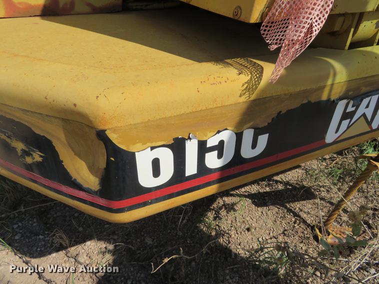 image for item DE6417 Caterpillar 615C water wagon