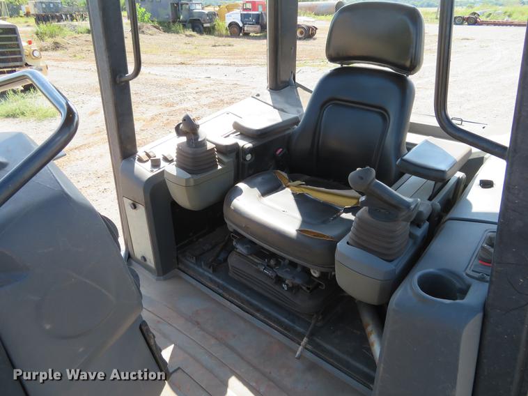 image for item DE6418 2009 Caterpillar D4K LGP dozer