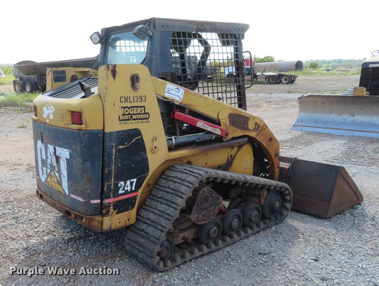 image for item DE6419 2004 Caterpillar 247 skid steer