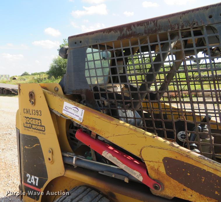 image for item DE6419 2004 Caterpillar 247 skid steer