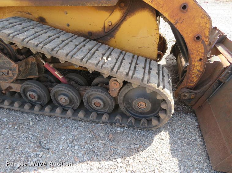 image for item DE6419 2004 Caterpillar 247 skid steer