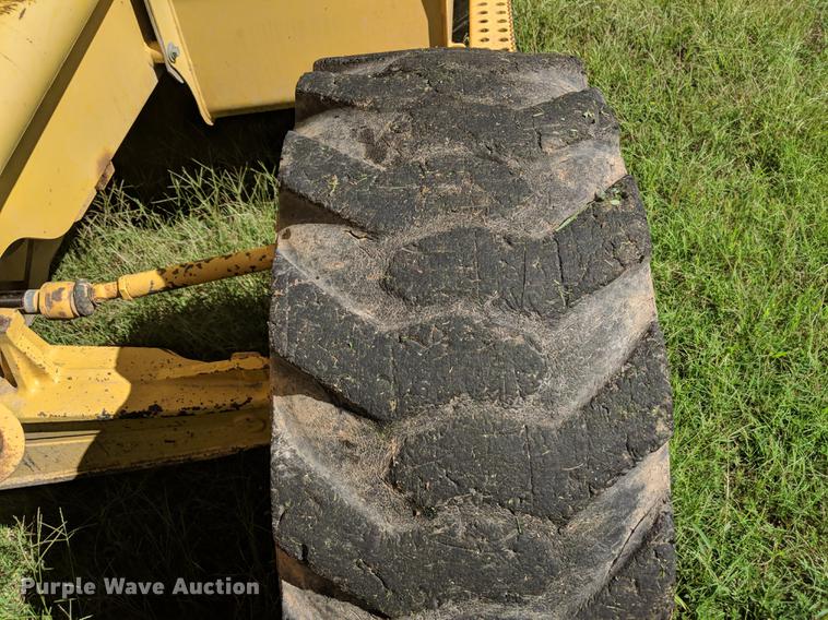 image for item DF1255 2007 Komatsu WB146-5 backhoe