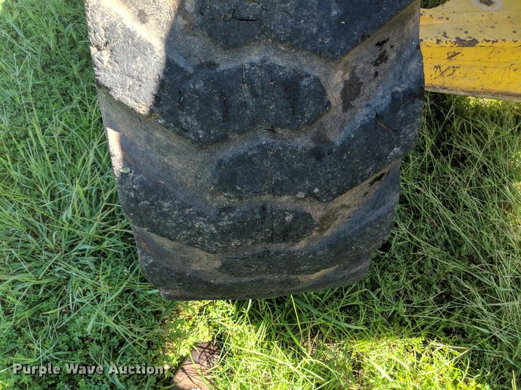 image for item DF1255 2007 Komatsu WB146-5 backhoe