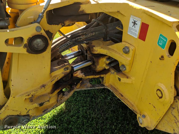 image for item DF1255 2007 Komatsu WB146-5 backhoe