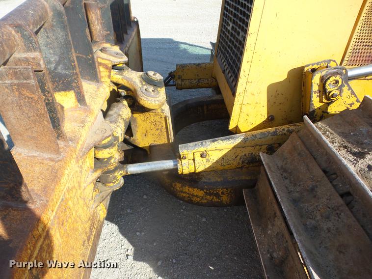 image for item DF1258 1994 John Deere 650G TC dozer