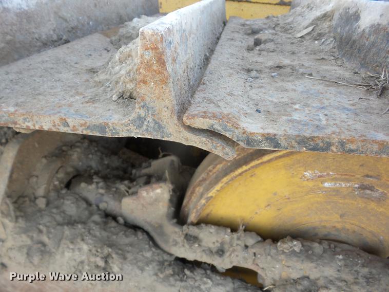 image for item DF1258 1994 John Deere 650G TC dozer