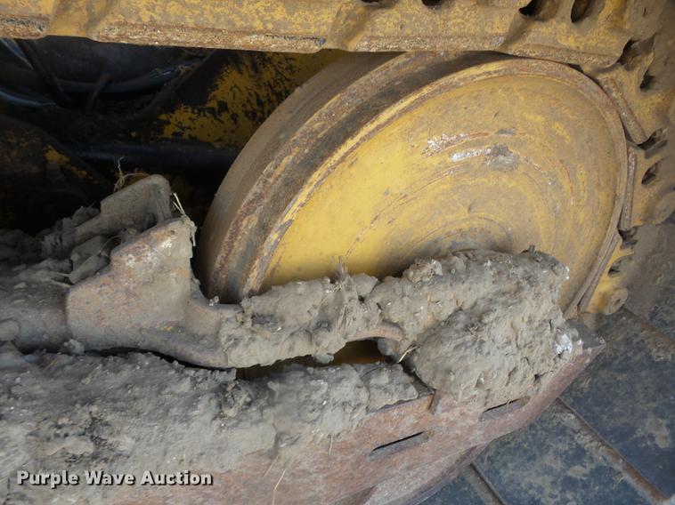 image for item DF1258 1994 John Deere 650G TC dozer