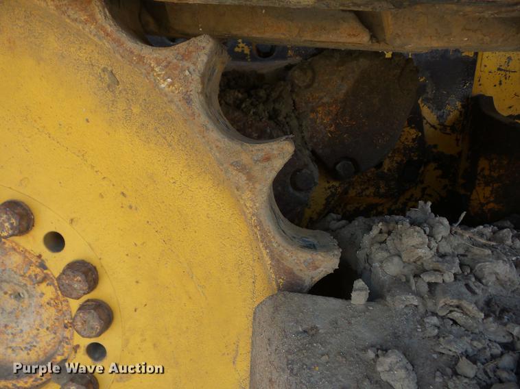 image for item DF1258 1994 John Deere 650G TC dozer