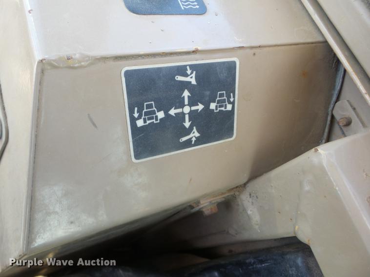 image for item DF1258 1994 John Deere 650G TC dozer