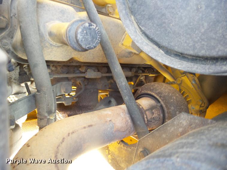 image for item DF1258 1994 John Deere 650G TC dozer