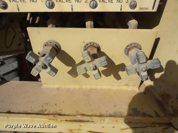 image for item DF1259 1996 JLG 60H boom lift